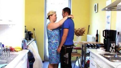 Curvy German Mature Mom Seduces Shy Worker To Fuck Her